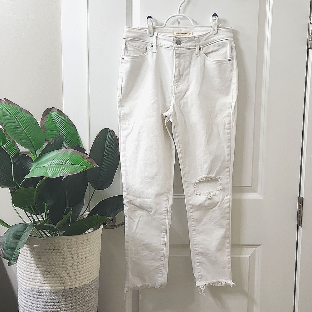 Levi's 721, 29, High Rise Skinny, White, Distressed, Ankle Denimn